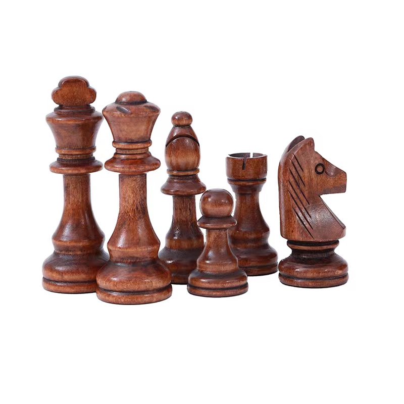 32 Pieces Wooden Chess King He - Magnetic Travel Chess recension och pris
