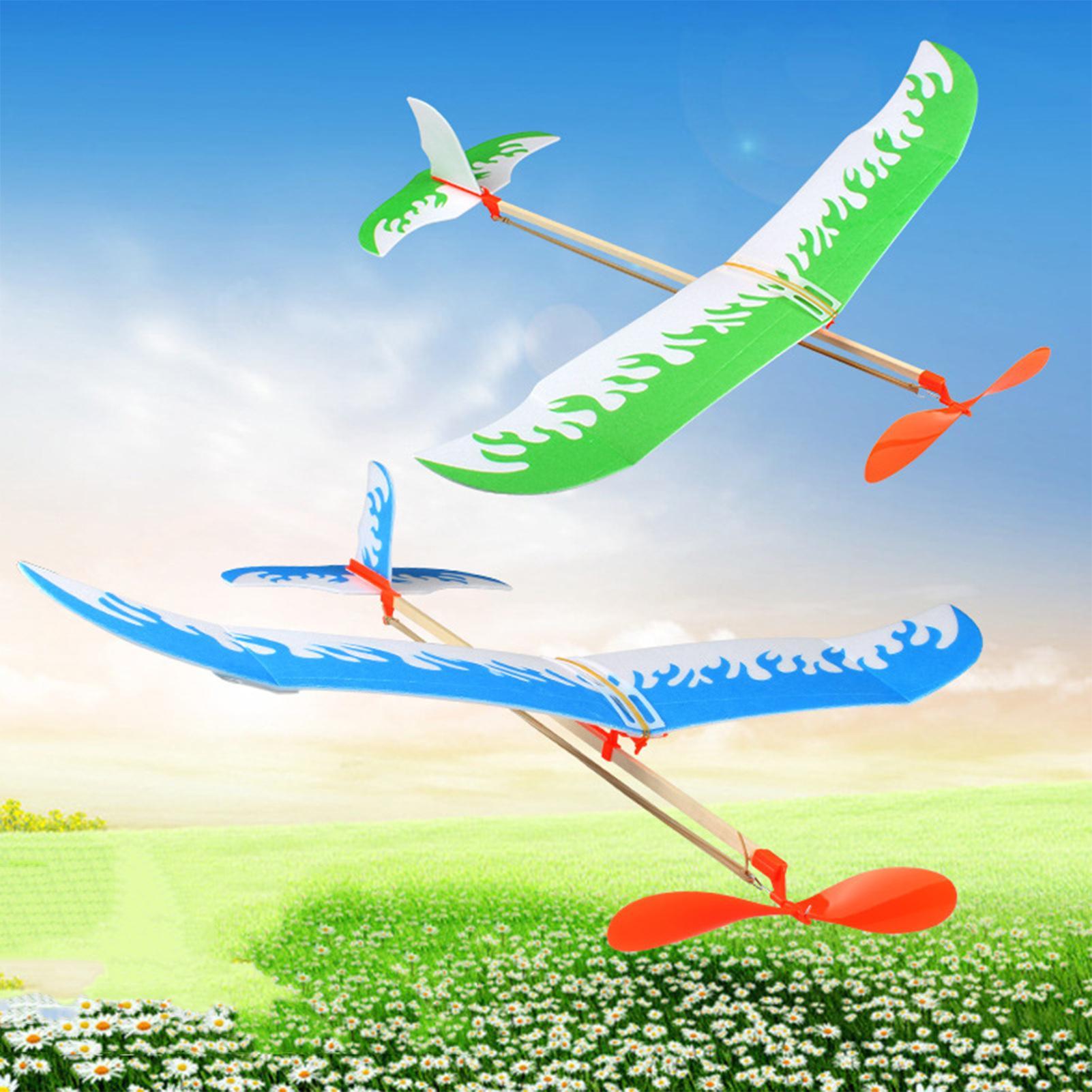 Rubber Band Airplanes Powered  - Board Game Family recension och pris